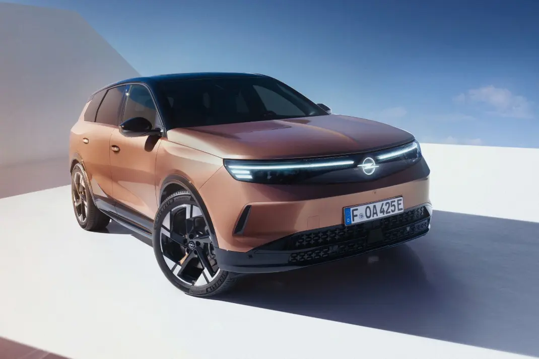 Opel Grandland Hybrid